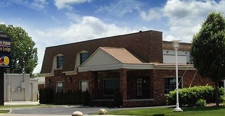 רוזוויל Shore Pointe Motor Lodge Of St Clair Shores מראה חיצוני תמונה