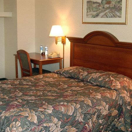 רוזוויל Shore Pointe Motor Lodge Of St Clair Shores מראה חיצוני תמונה