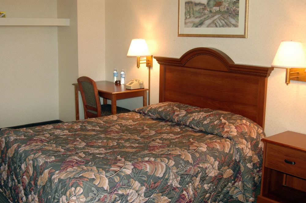 רוזוויל Shore Pointe Motor Lodge Of St Clair Shores מראה חיצוני תמונה